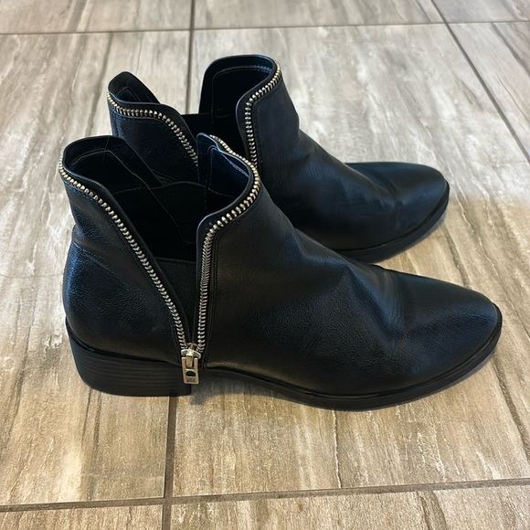 UMIGON BOOTS - BLACK size 8 - Picture 3 of 9